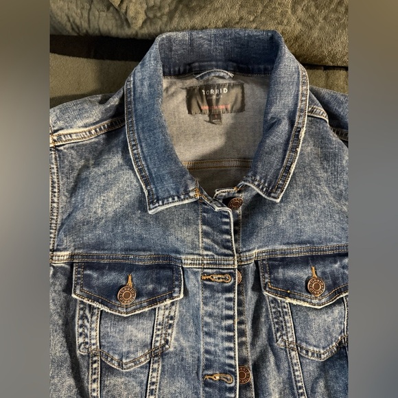 Torrid Blue Denim Vest - Picture 2 of 5
